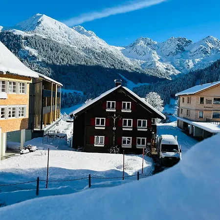 Alpenheimat 1658 *